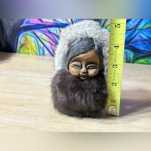 Wood Eskimo Nuni Doll Alaska - Picture 8 of 10